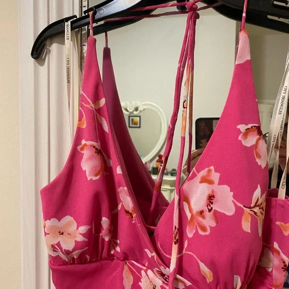 CITY TRIANGLES pink floral halter summer dress - Picture 3 of 5